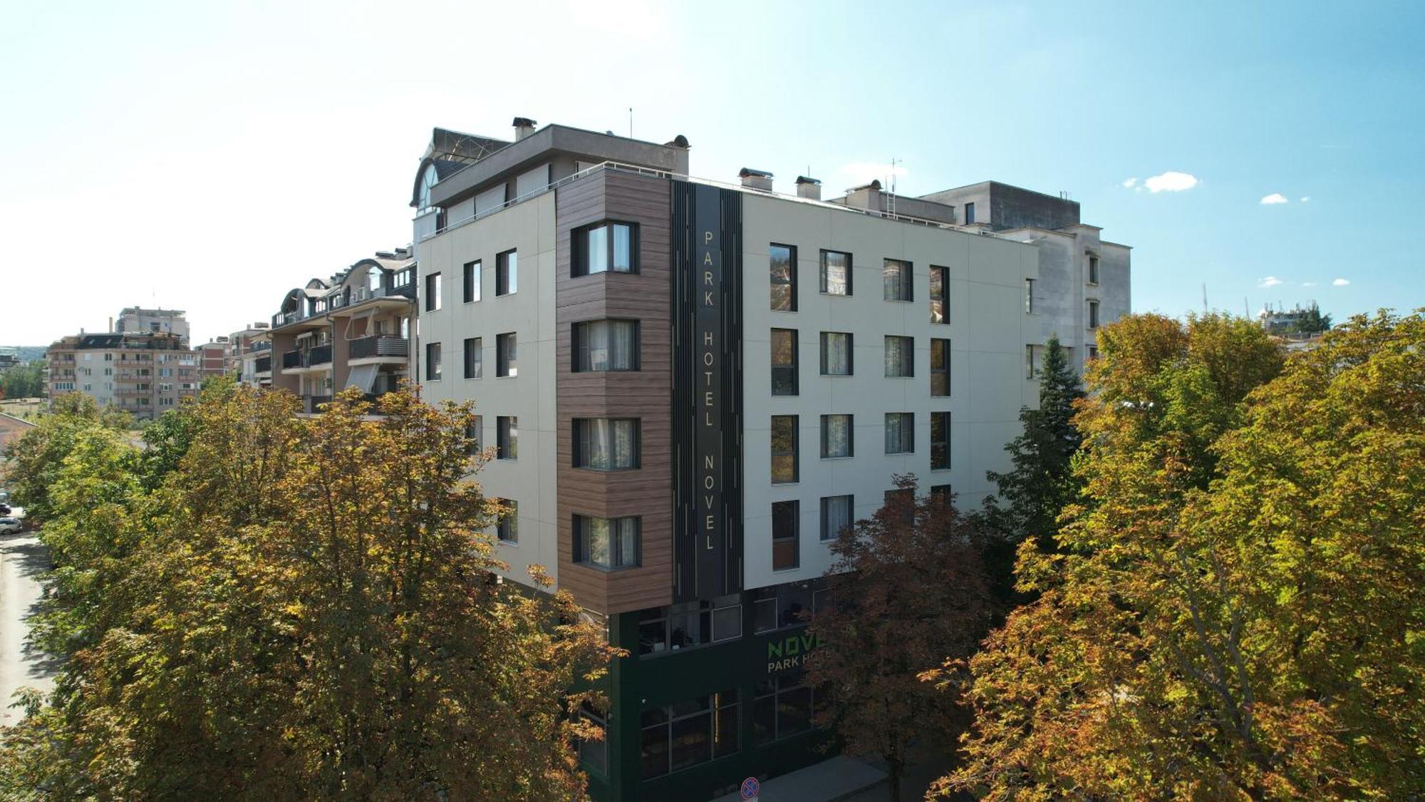 Park Hotel Novel Велико Търново Екстериор снимка